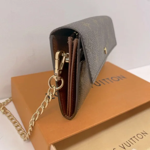 ⚡️⚡️💯AUTH Louis Vuitton Sarah wallet WOC ⚡️⚡️ - Picture 7 of 14